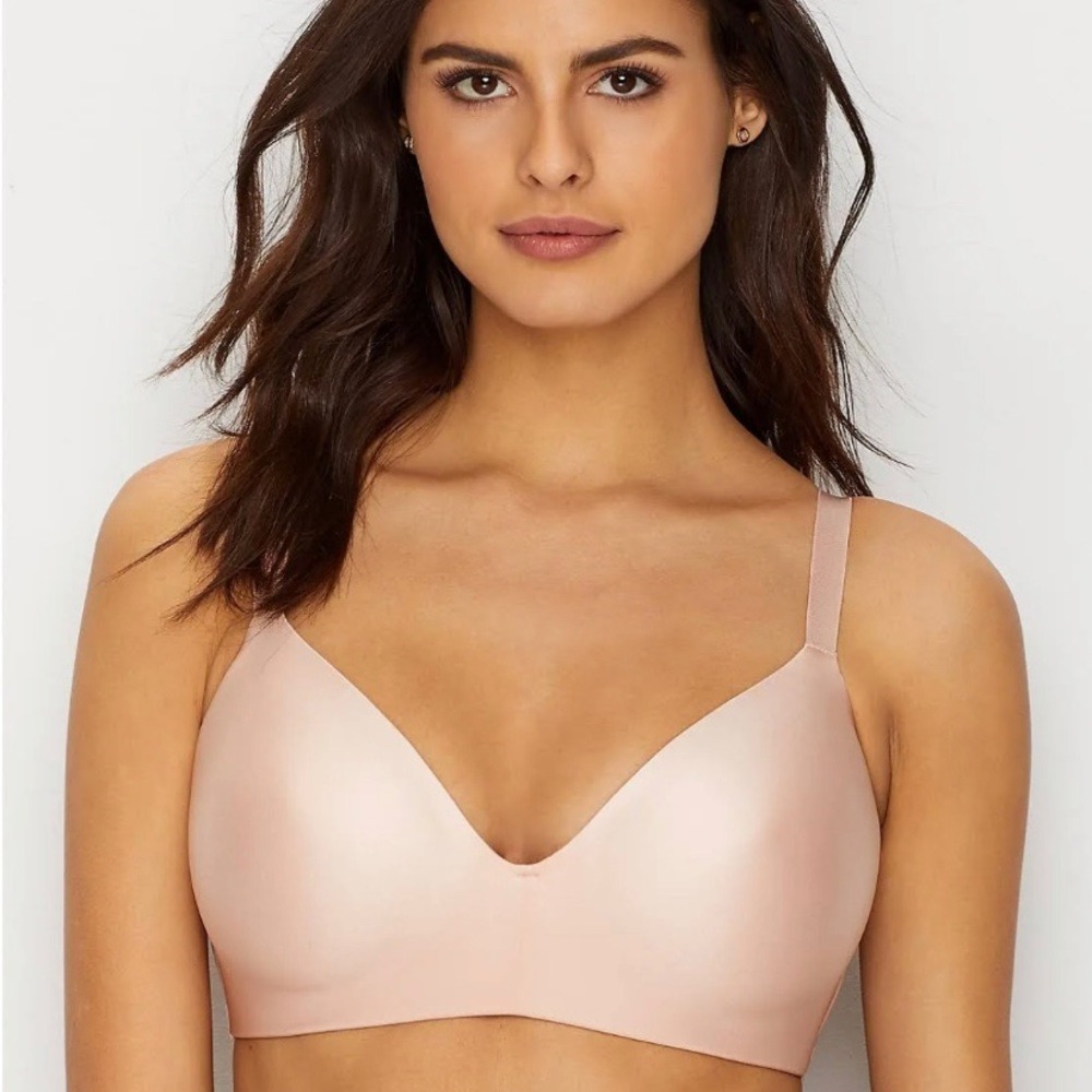 Vanity Fair Nearly Invisible Full Coverage Wirefree Bra 36DD pink 72200